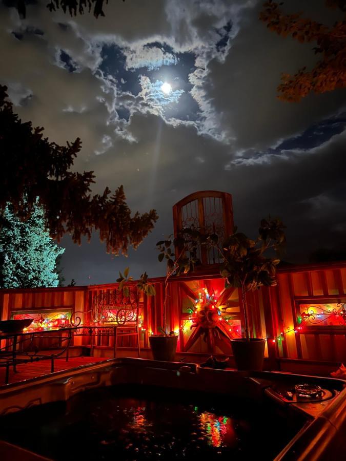 Mystic Portal 420 Guesthouse Colorado Springs Extérieur photo