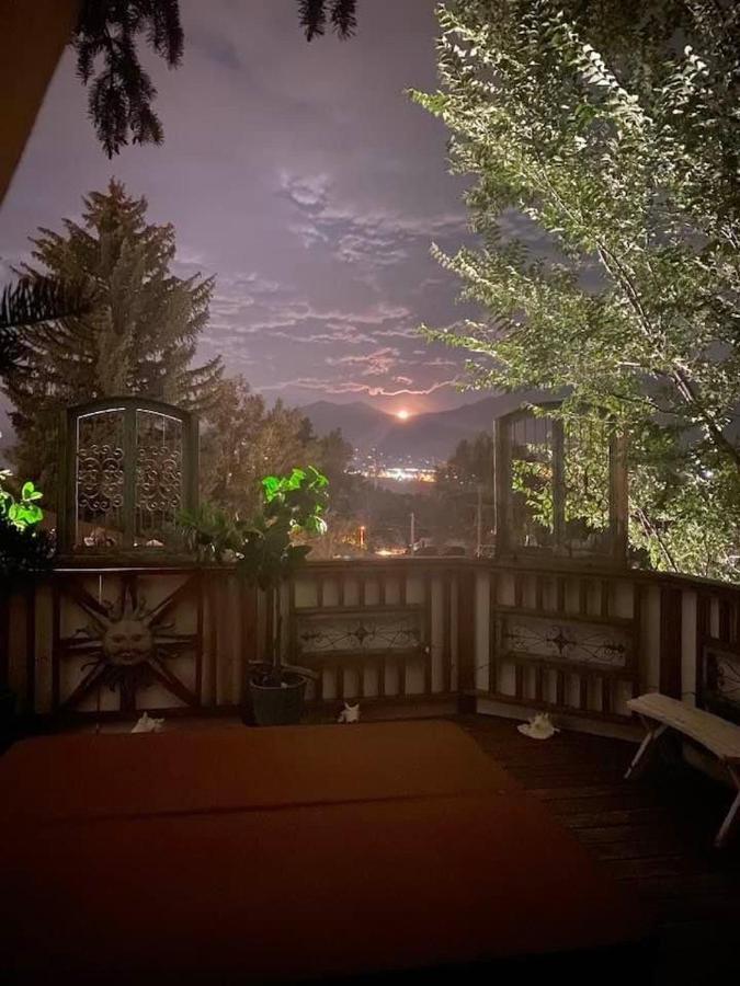 Mystic Portal 420 Guesthouse Colorado Springs Extérieur photo