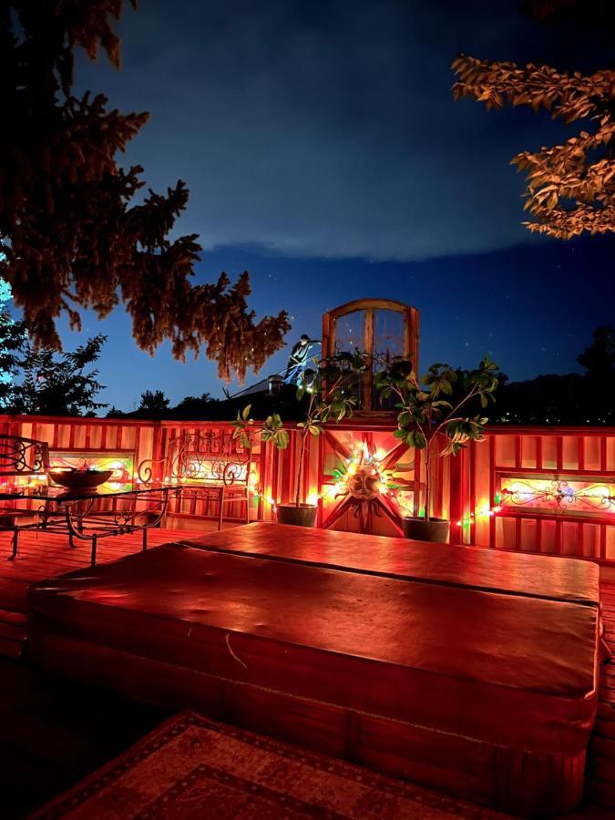 Mystic Portal 420 Guesthouse Colorado Springs Extérieur photo