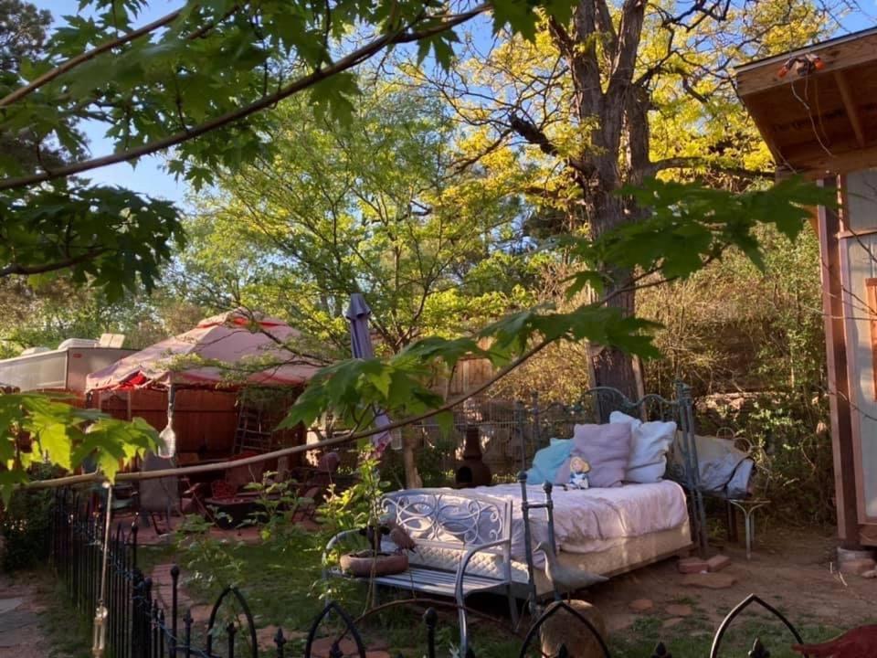 Mystic Portal 420 Guesthouse Colorado Springs Extérieur photo