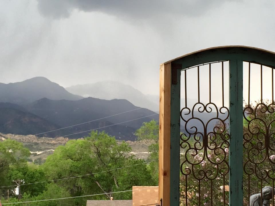 Mystic Portal 420 Guesthouse Colorado Springs Extérieur photo